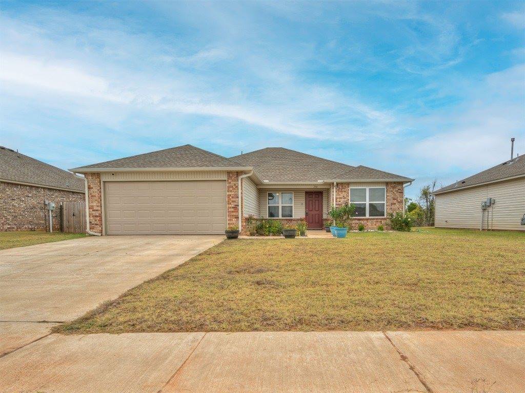 734 West Lola Drive, Mustang, OK 73064