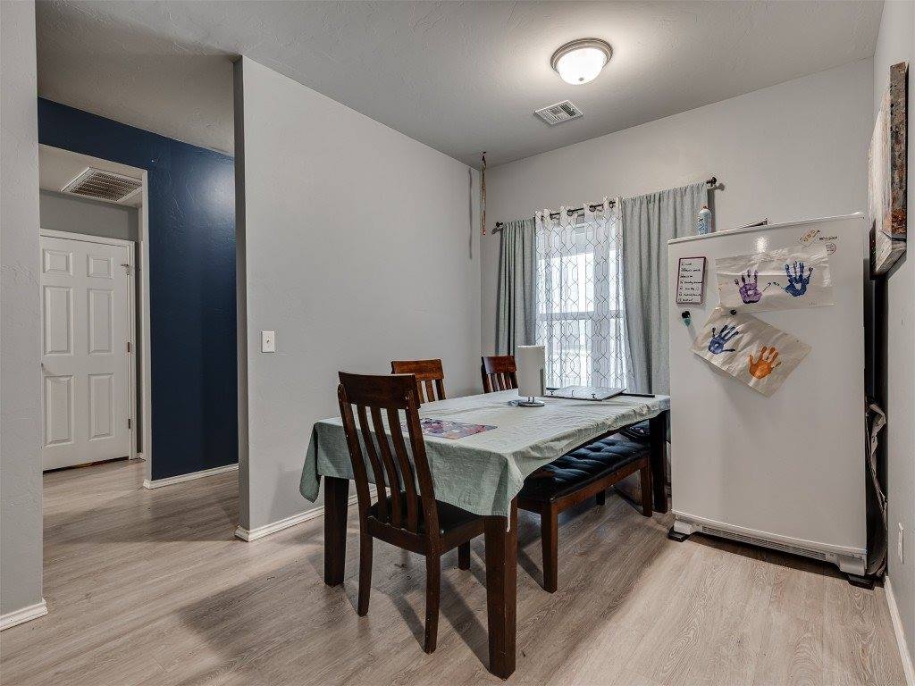 734 West Lola Drive, Mustang, OK 73064