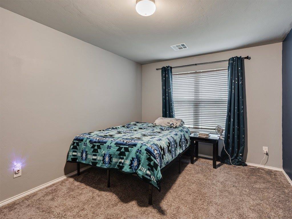 734 West Lola Drive, Mustang, OK 73064