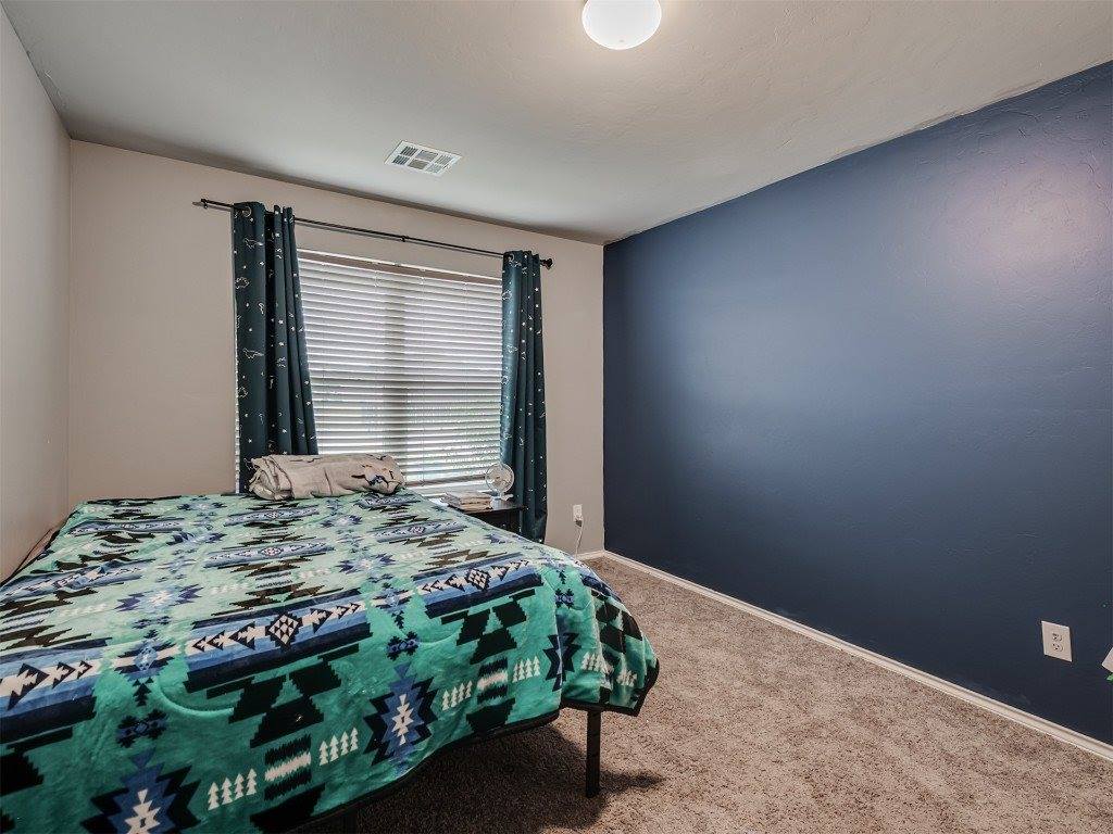 734 West Lola Drive, Mustang, OK 73064