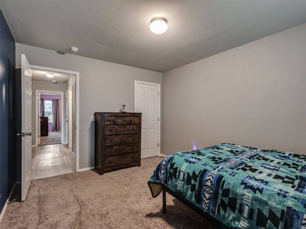 734 West Lola Drive, Mustang, OK 73064