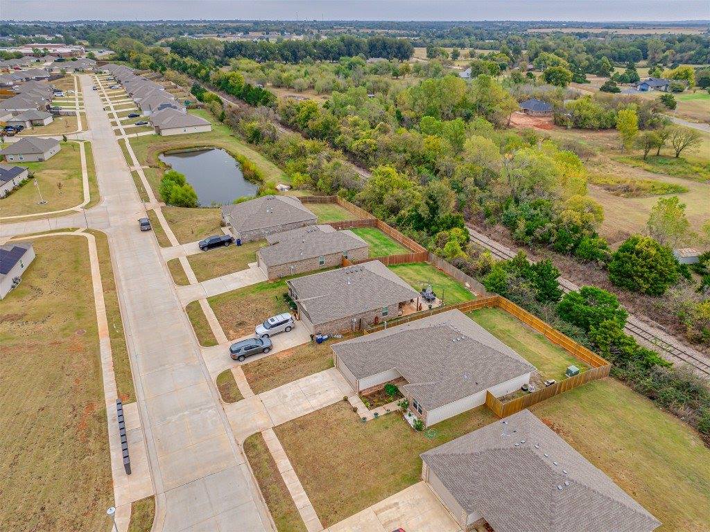 734 West Lola Drive, Mustang, OK 73064