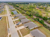 734 West Lola Drive, Mustang, OK 73064