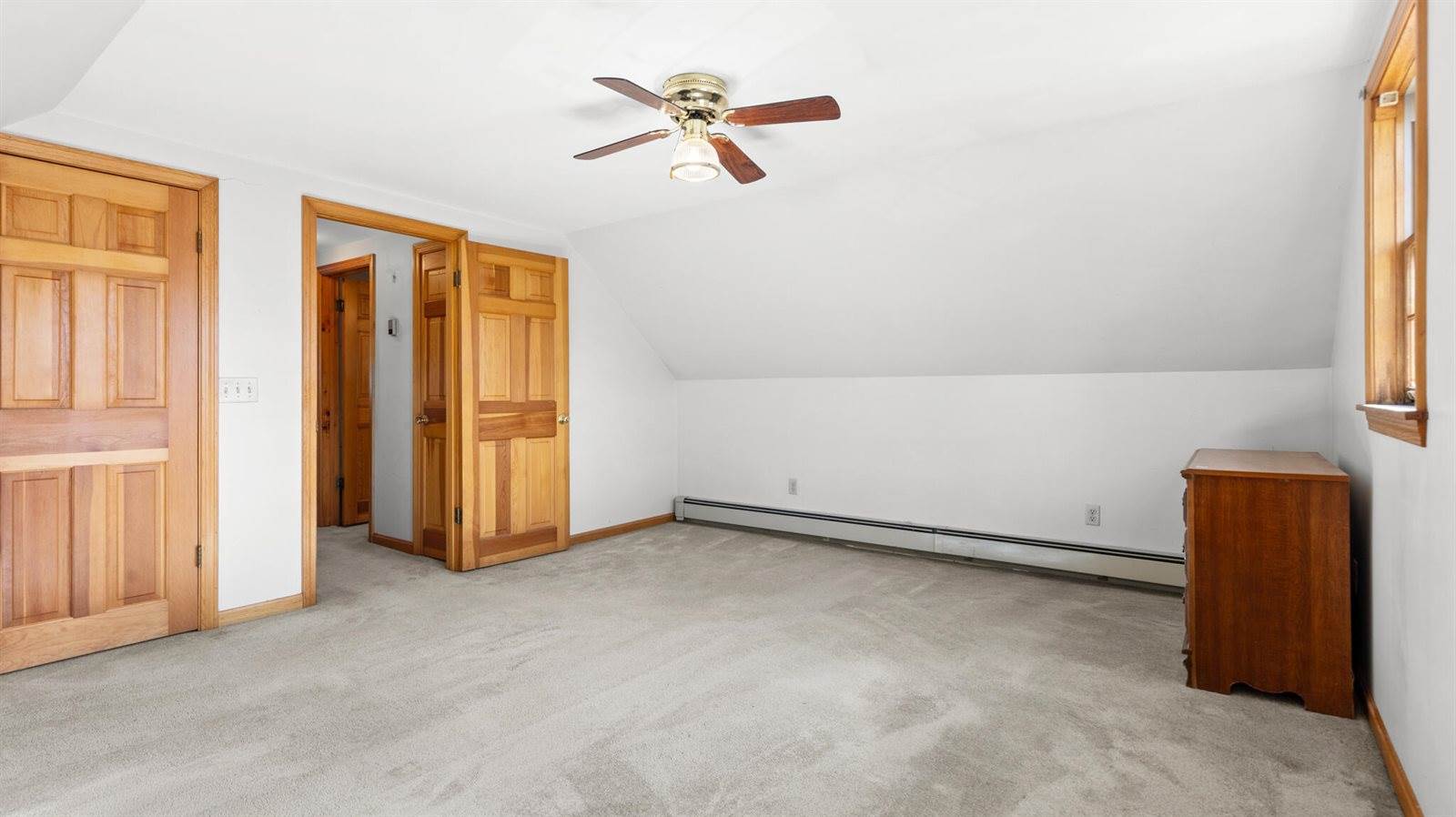 18 South Road, China, ME 04358