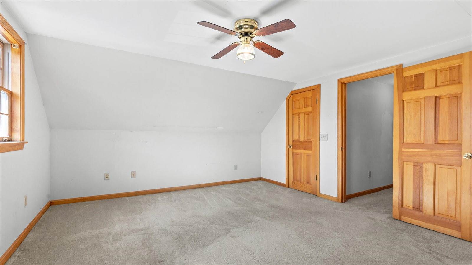 18 South Road, China, ME 04358