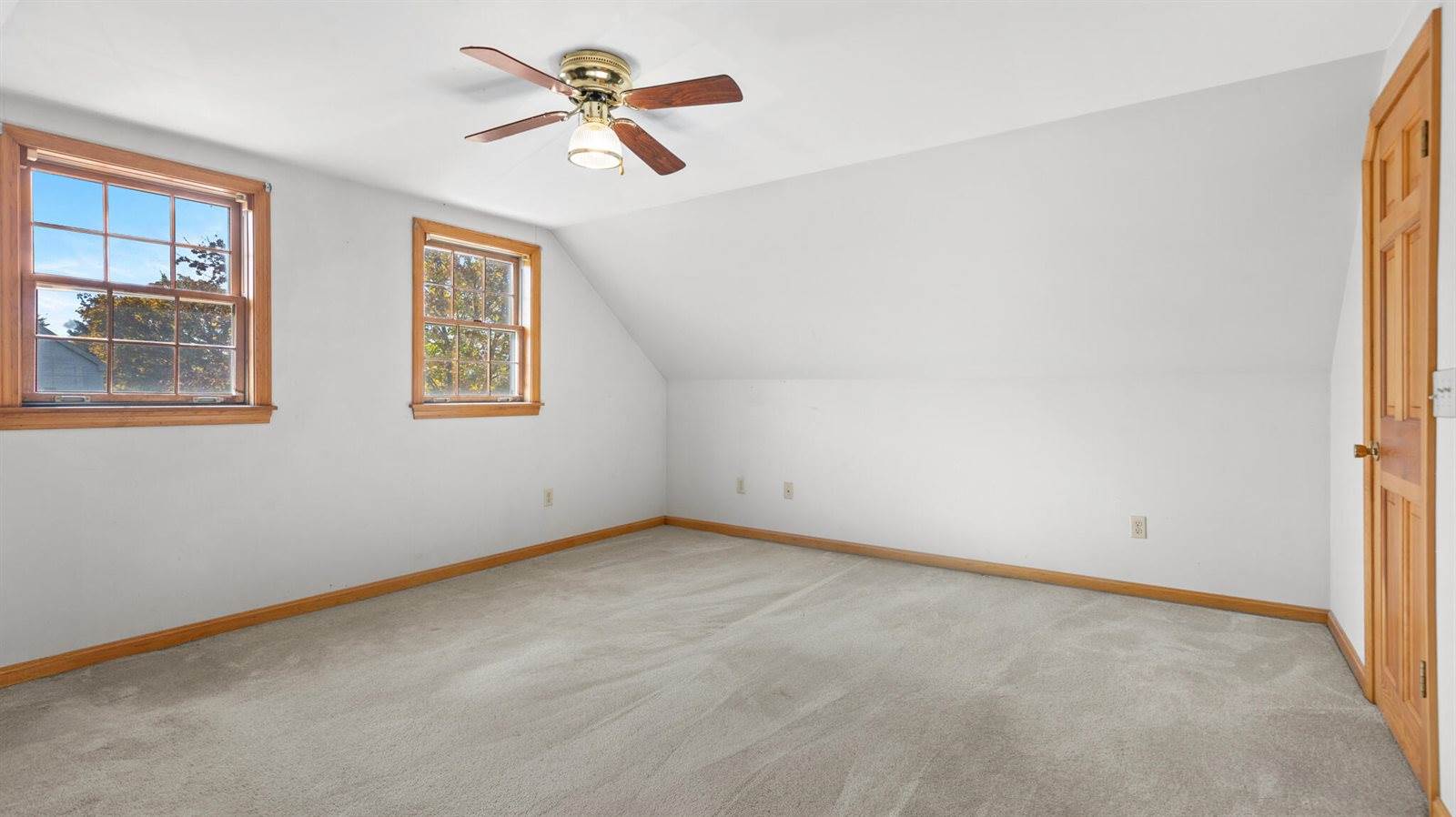 18 South Road, China, ME 04358