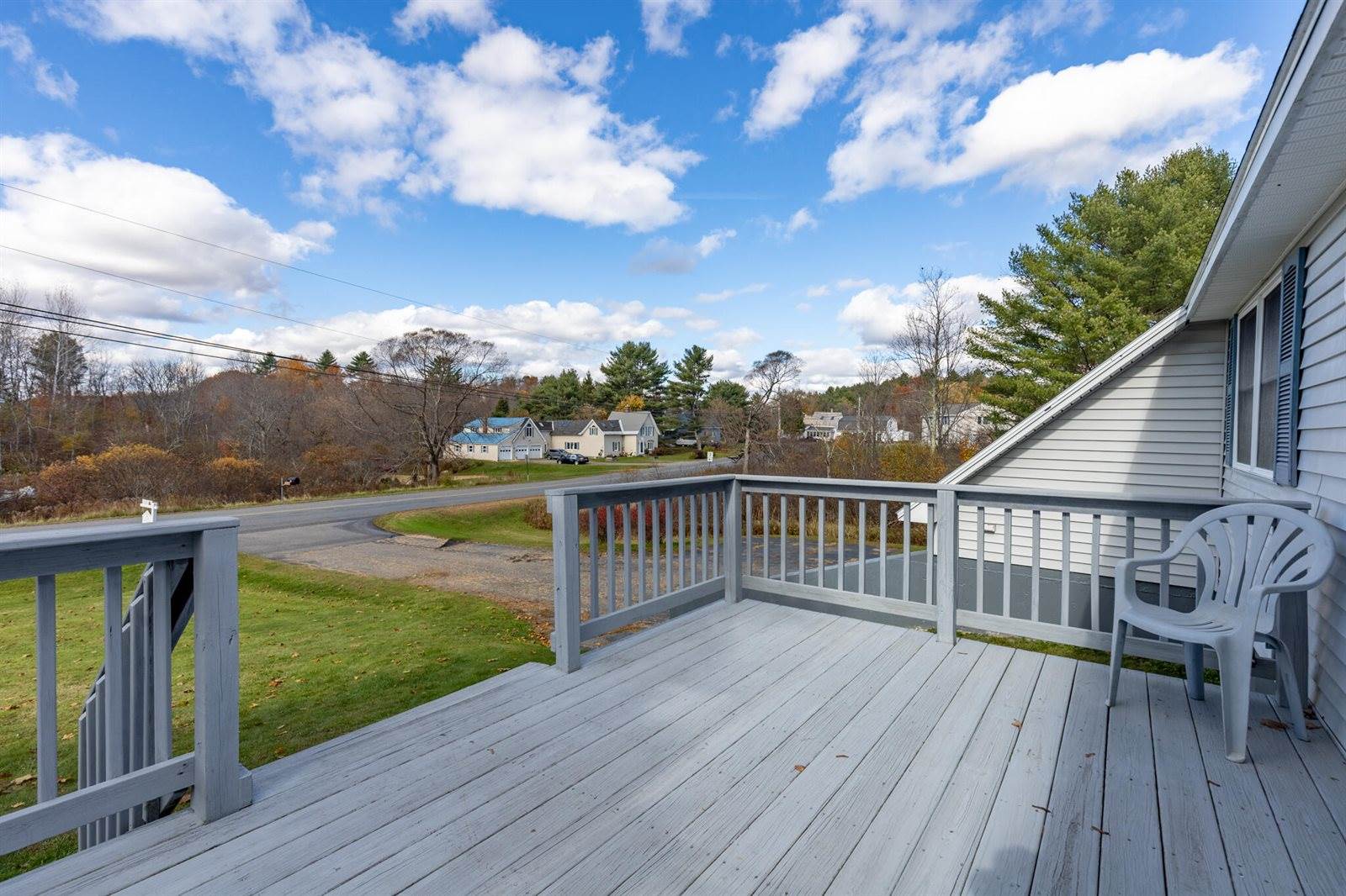 18 South Road, China, ME 04358