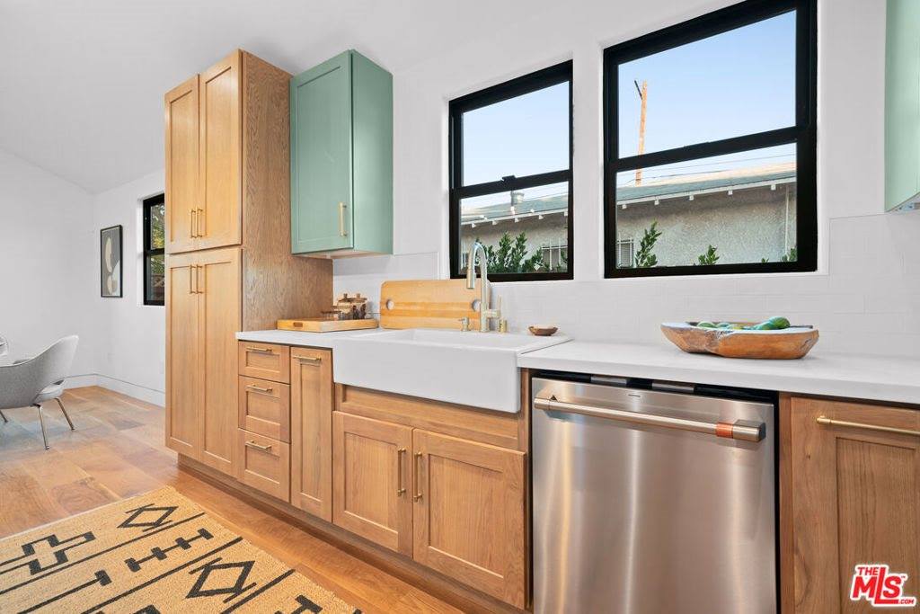 5252 Range View Avenue, Los Angeles, CA 90042