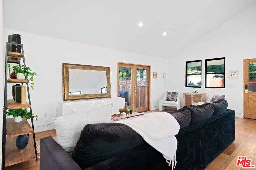 5252 Range View Avenue, Los Angeles, CA 90042