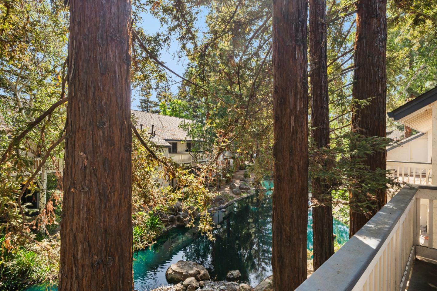 1050 Summermist CT, San Jose, CA 95122