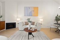 1050 Summermist CT, San Jose, CA 95122