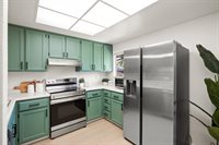 1050 Summermist CT, San Jose, CA 95122