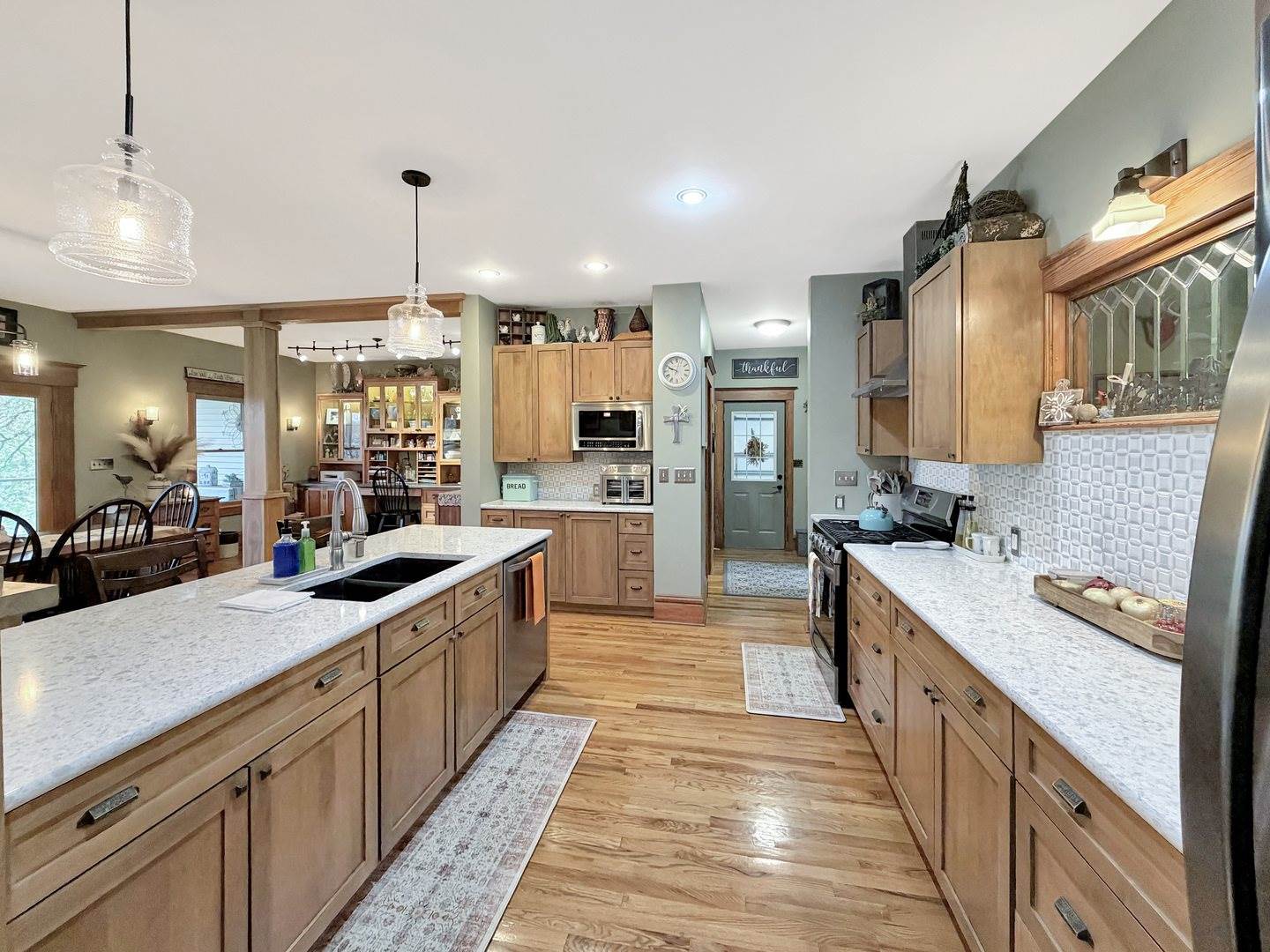 580 Delmar Drive, Freeport, IL 61032