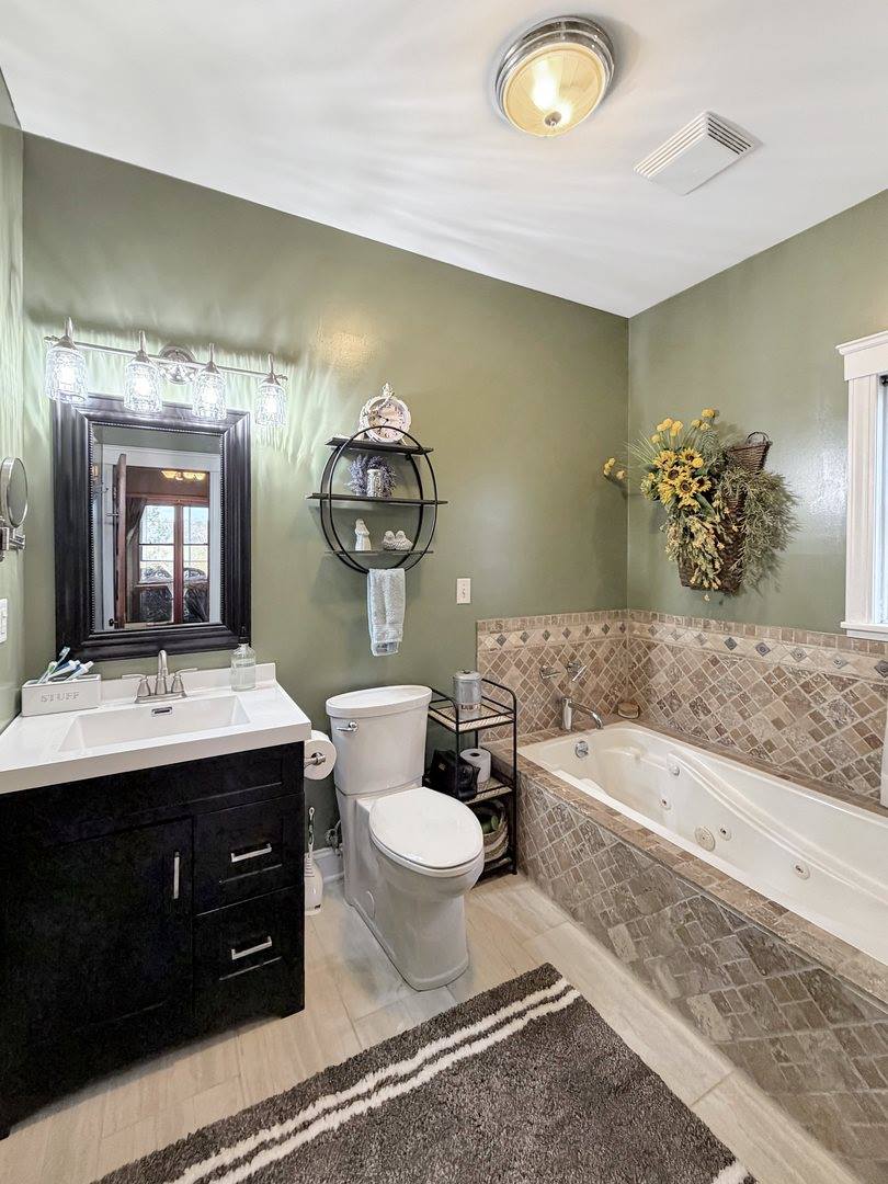 580 Delmar Drive, Freeport, IL 61032