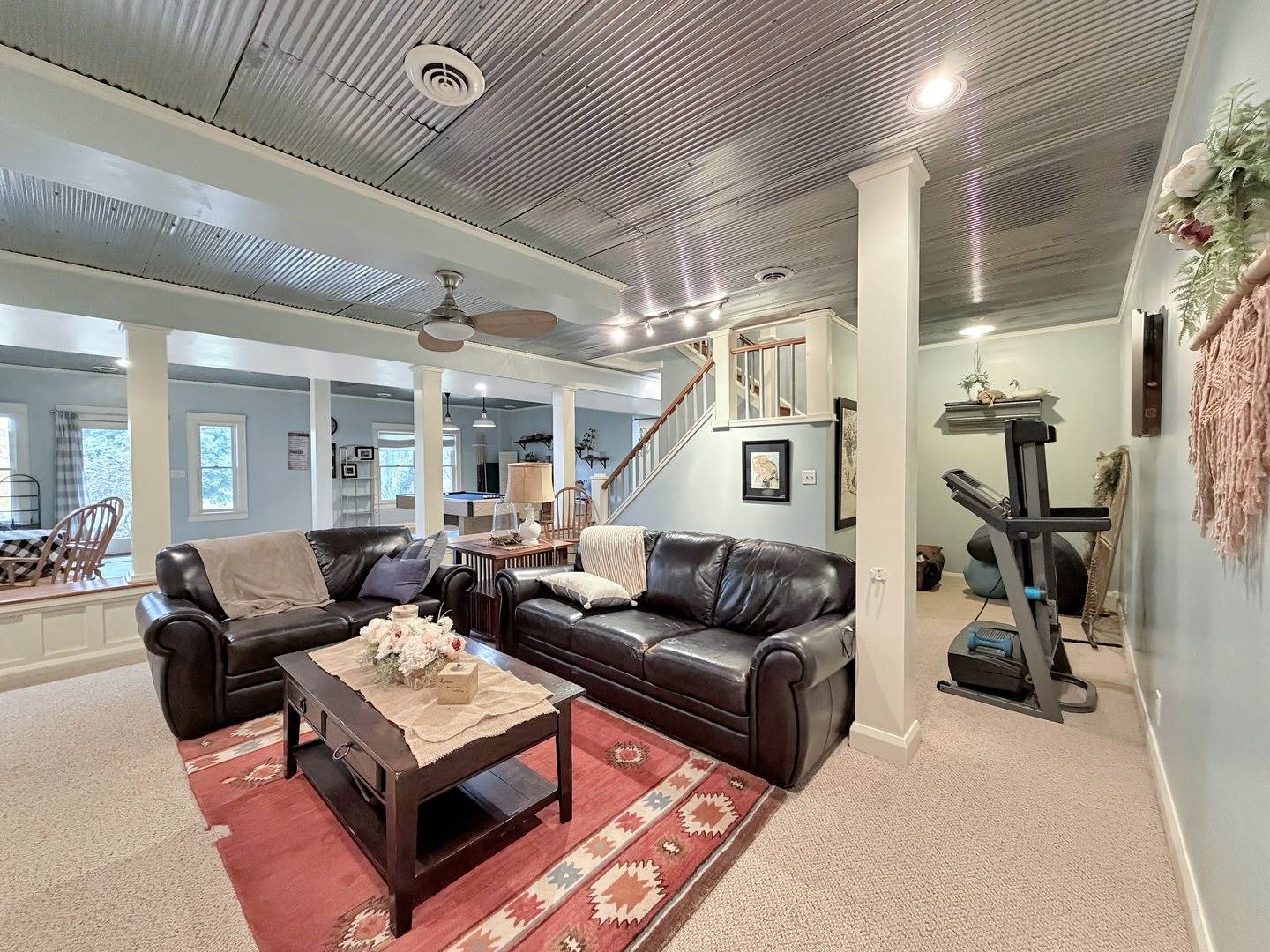 580 Delmar Drive, Freeport, IL 61032