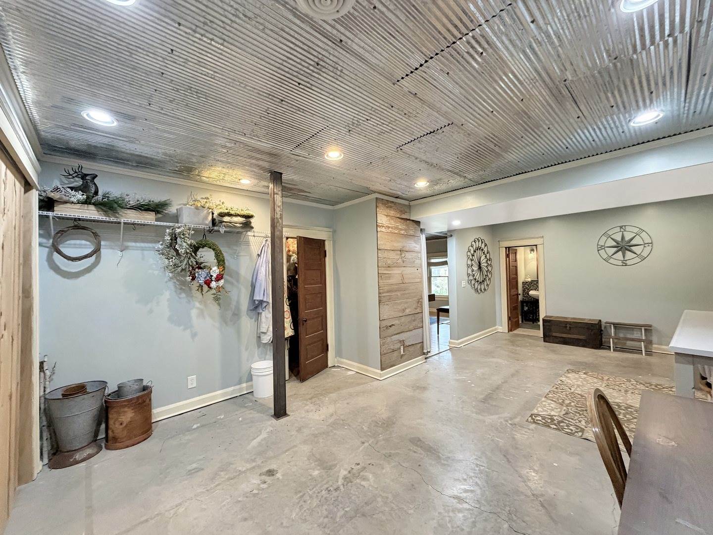 580 Delmar Drive, Freeport, IL 61032