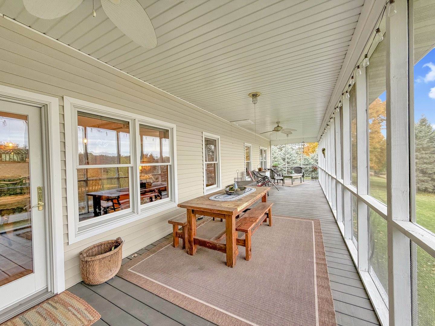 580 Delmar Drive, Freeport, IL 61032