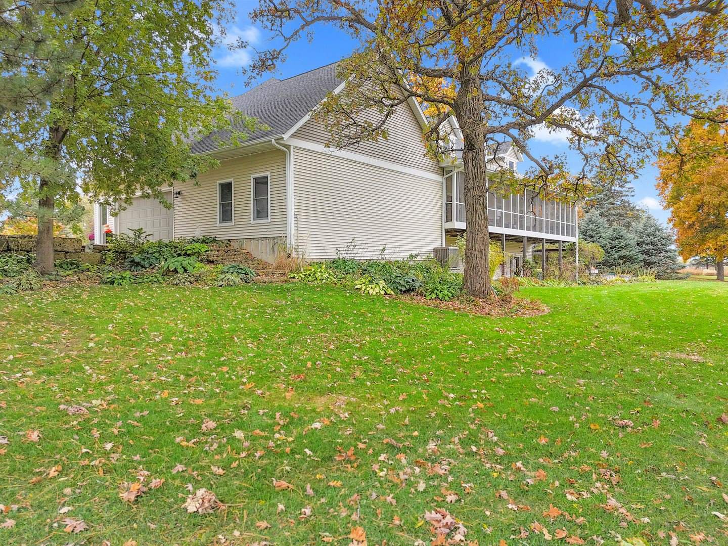 580 Delmar Drive, Freeport, IL 61032