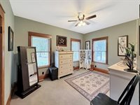 580 Delmar Drive, Freeport, IL 61032