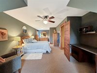 580 Delmar Drive, Freeport, IL 61032