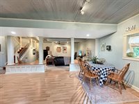 580 Delmar Drive, Freeport, IL 61032