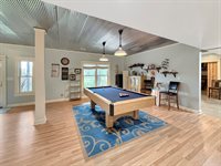 580 Delmar Drive, Freeport, IL 61032