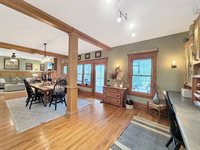 580 Delmar Drive, Freeport, IL 61032