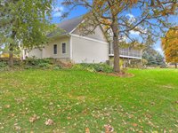 580 Delmar Drive, Freeport, IL 61032