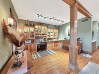 580 Delmar Drive, Freeport, IL 61032