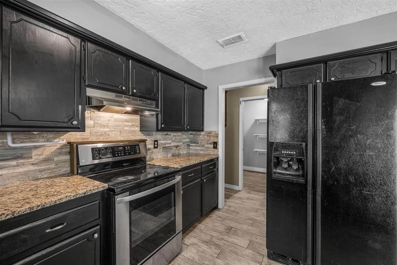 2911 NE Bellevue Cir, Lawton, OK 73507