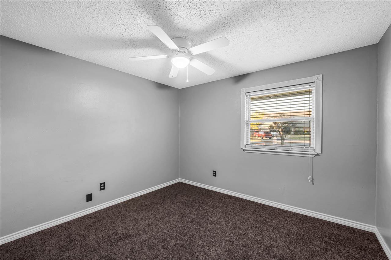 2911 NE Bellevue Cir, Lawton, OK 73507