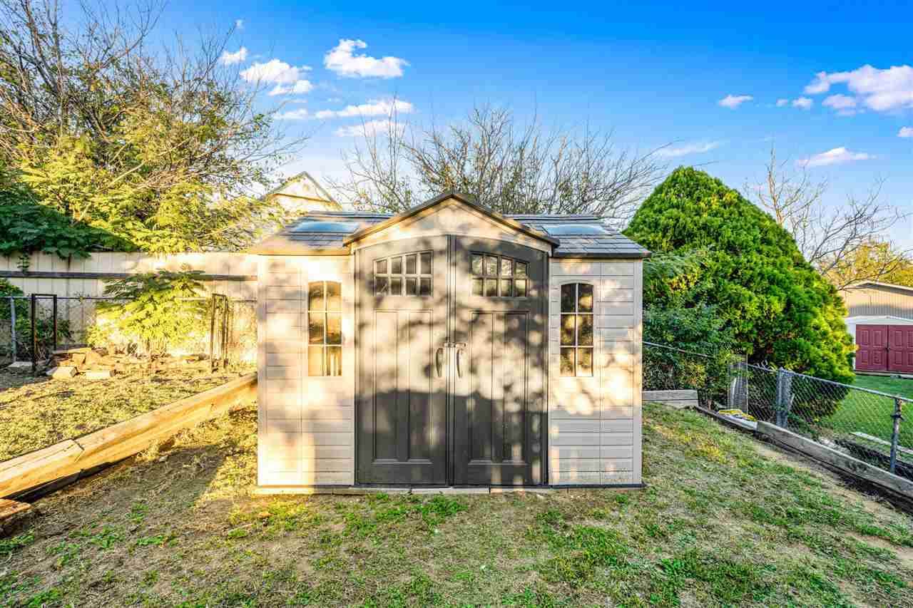 2911 NE Bellevue Cir, Lawton, OK 73507