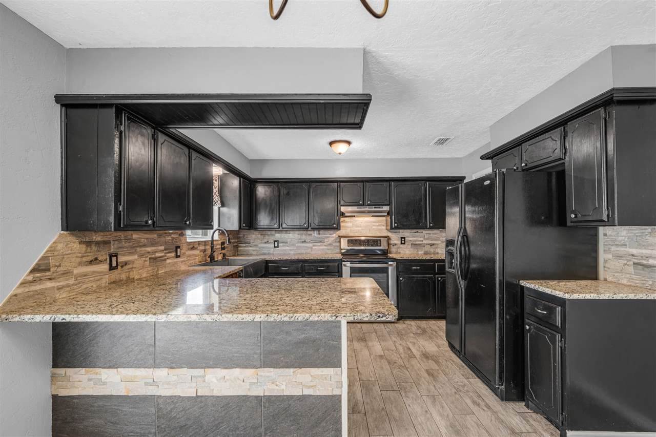 2911 NE Bellevue Cir, Lawton, OK 73507