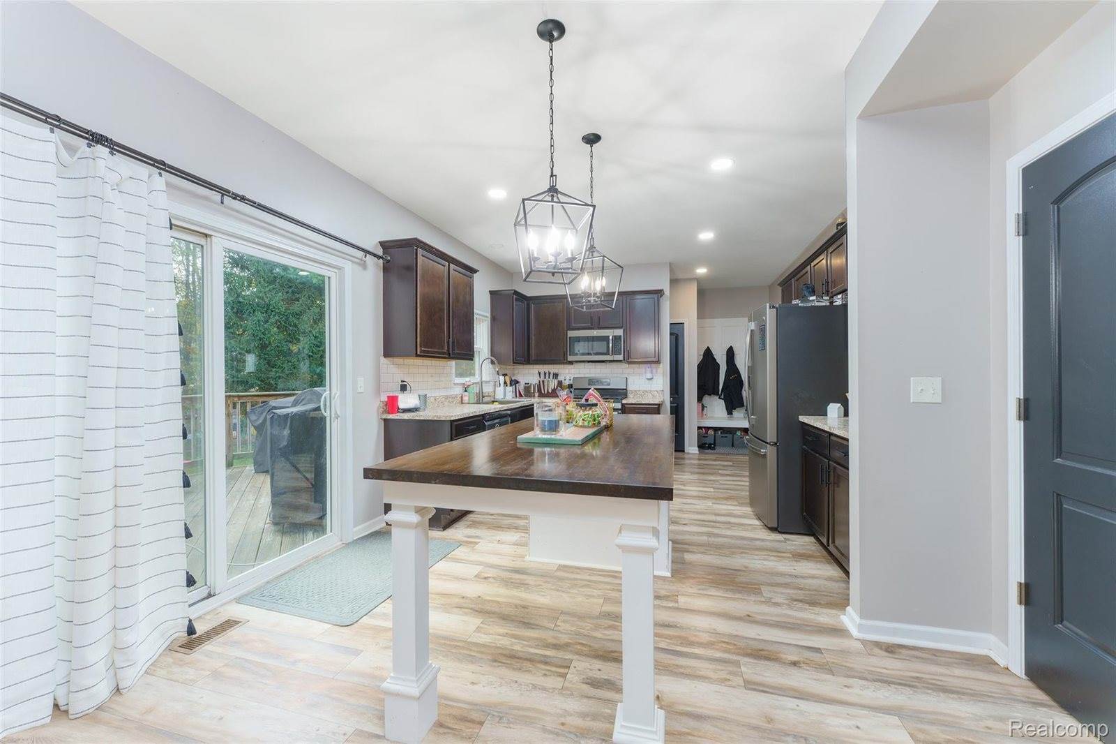 132 Crystal Wood Circle, MarionTownship_Livingston, MI 48843