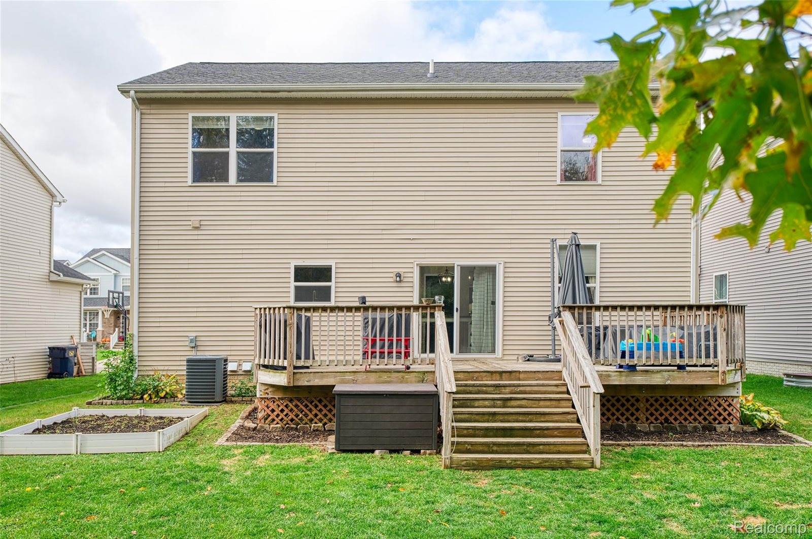 132 Crystal Wood Circle, MarionTownship_Livingston, MI 48843