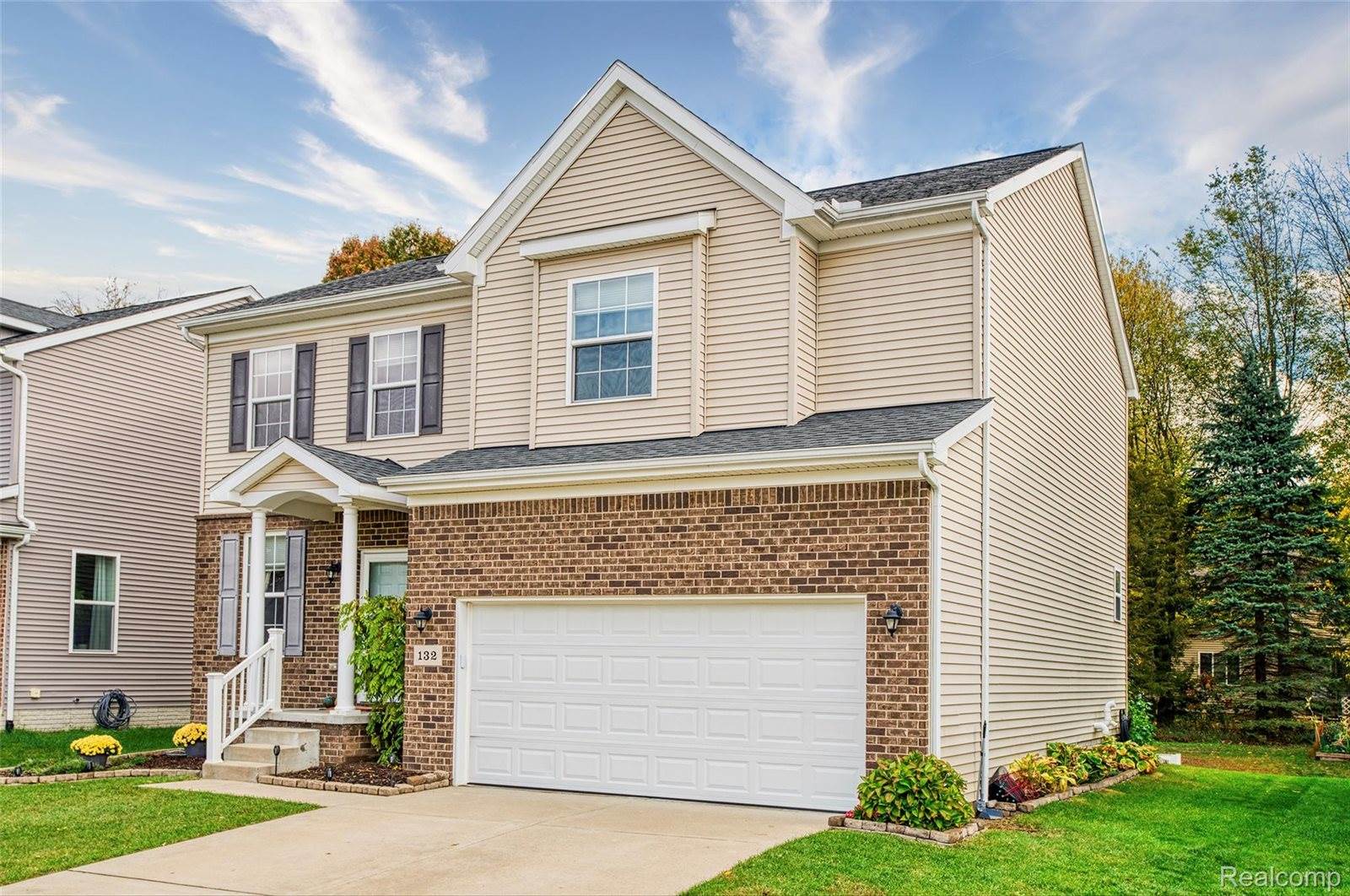132 Crystal Wood Circle, MarionTownship_Livingston, MI 48843