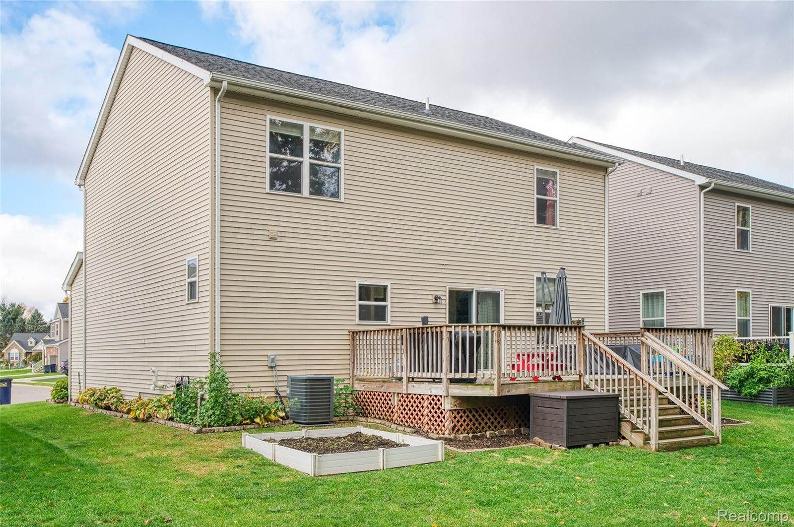 132 Crystal Wood Circle, MarionTownship_Livingston, MI 48843