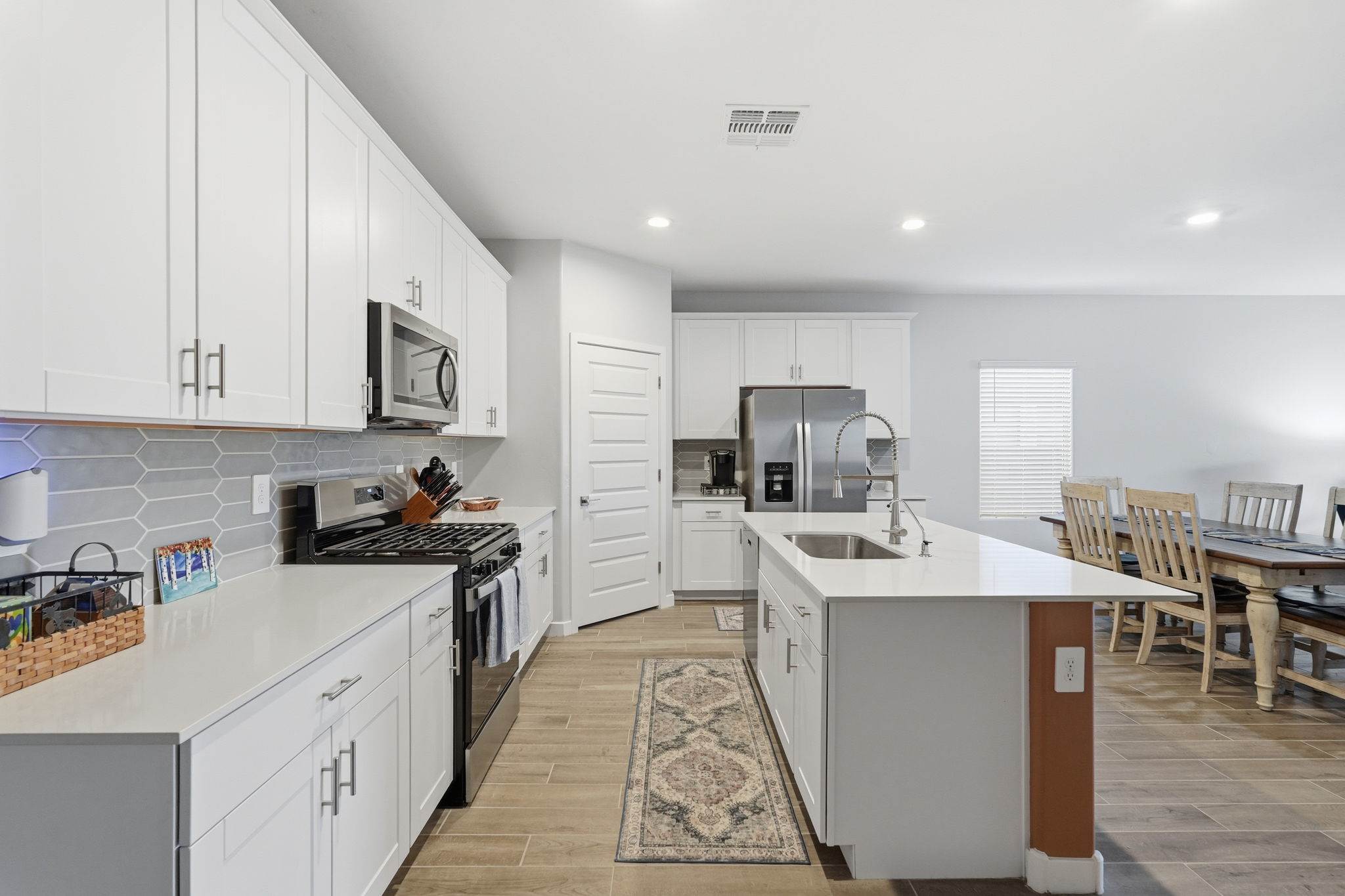 14013 E Crotalus Way, Vail, AZ 85641