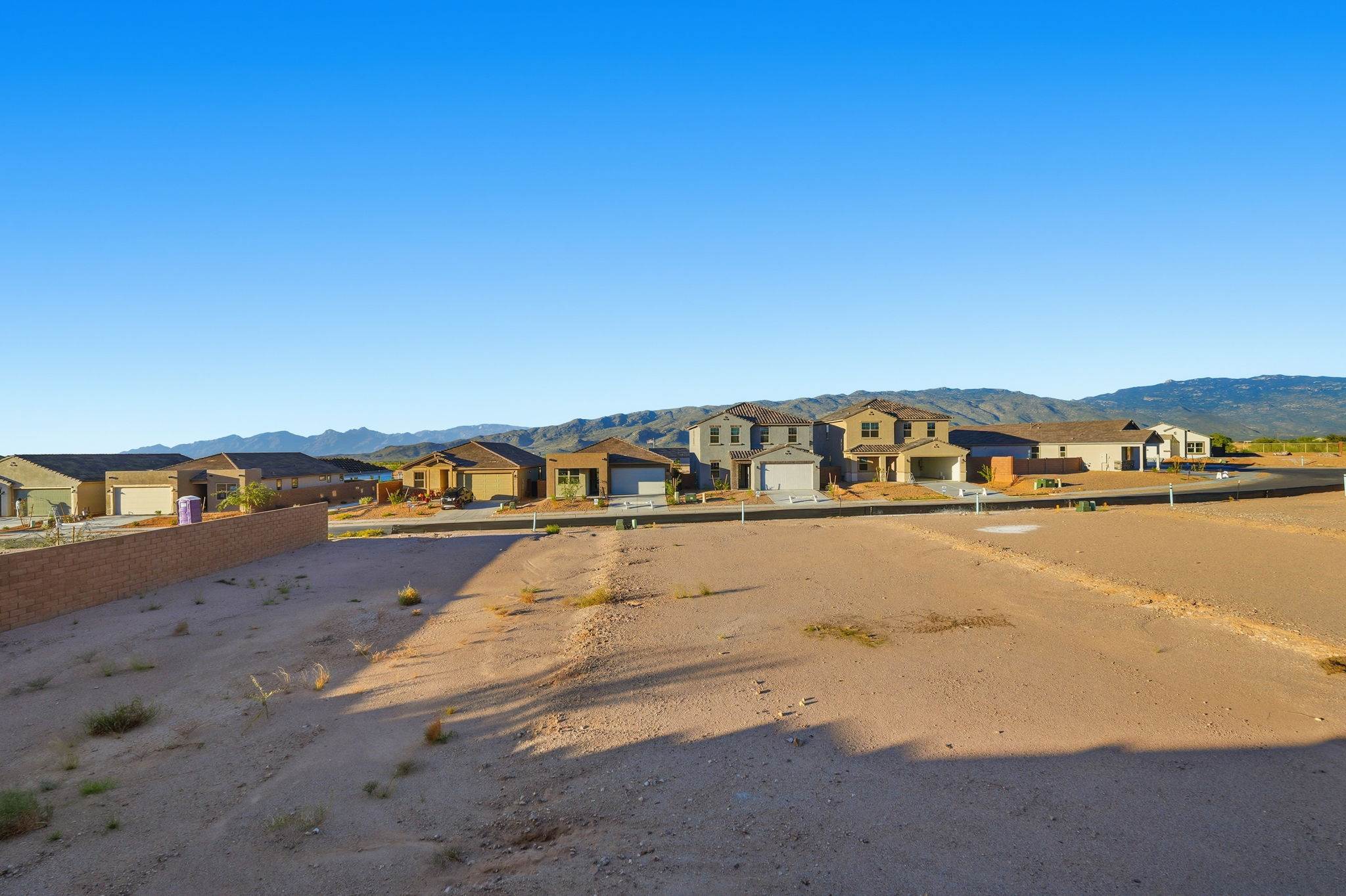 14013 E Crotalus Way, Vail, AZ 85641