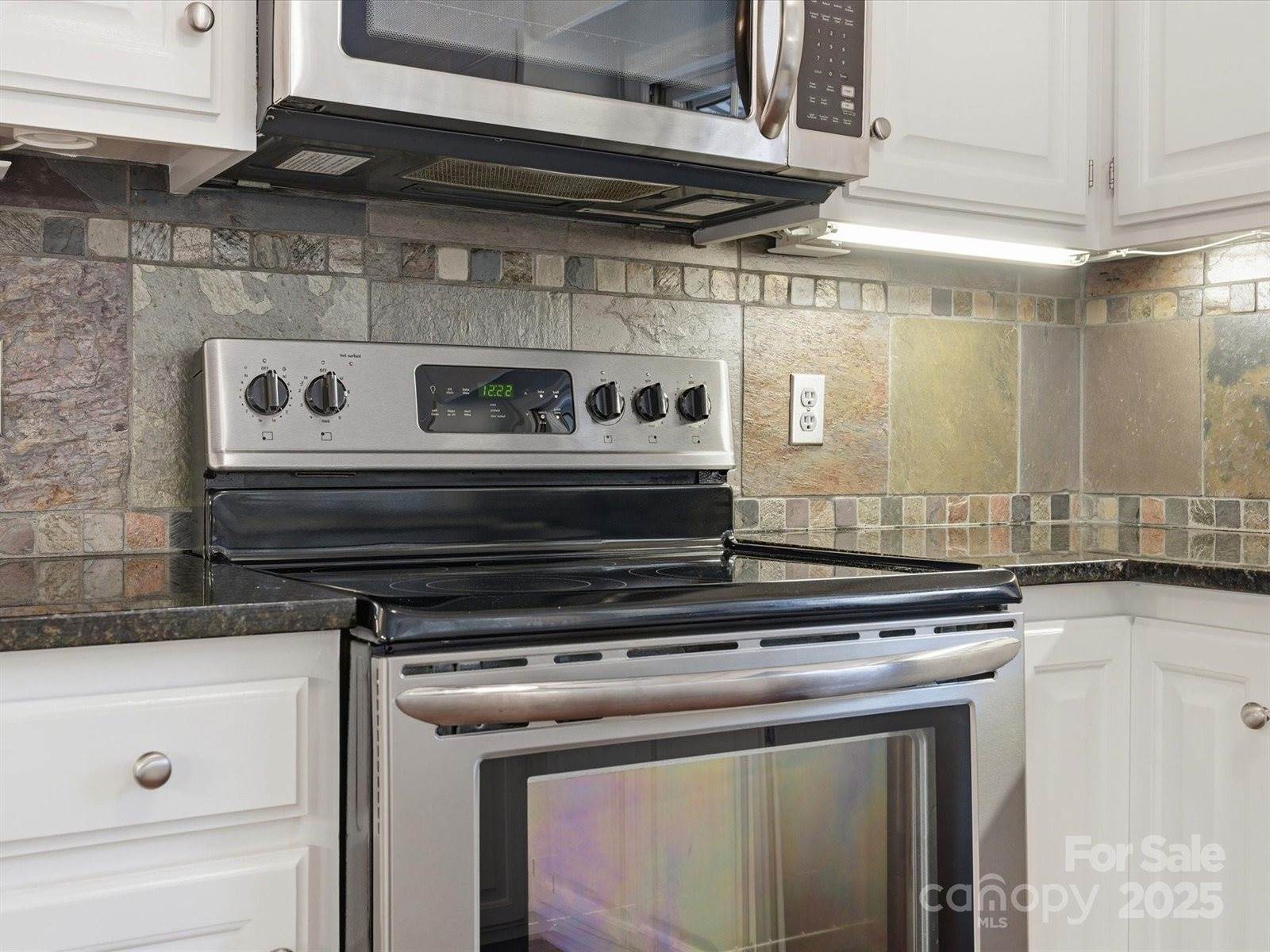 129 Chesney Glen Drive, Matthews, NC 28105