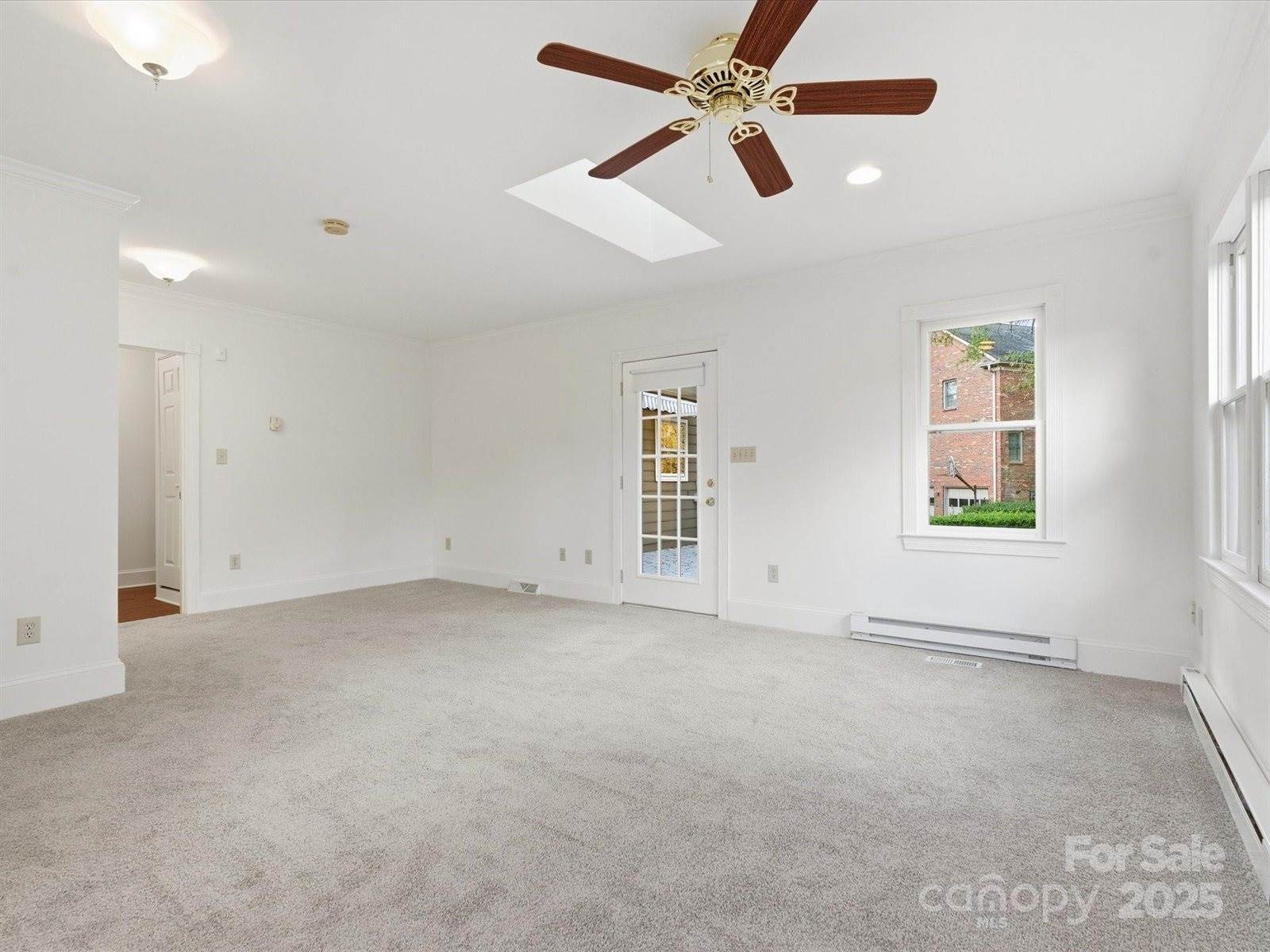 129 Chesney Glen Drive, Matthews, NC 28105