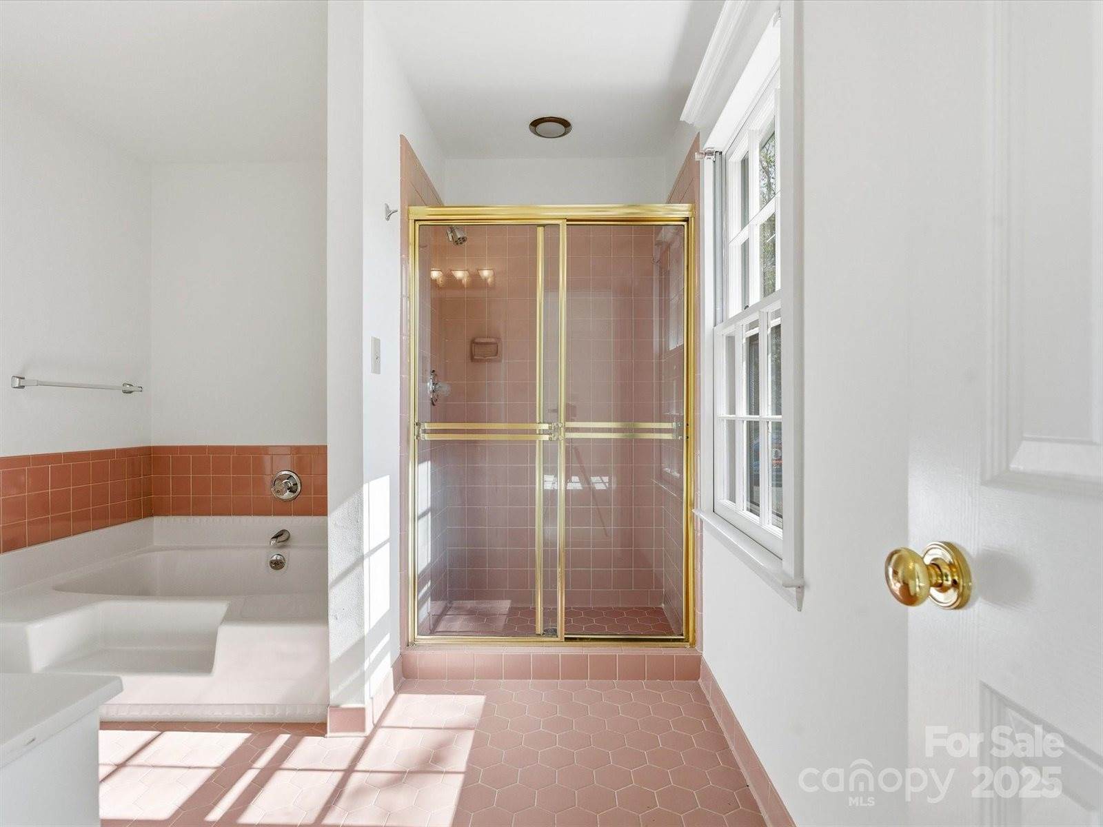 129 Chesney Glen Drive, Matthews, NC 28105