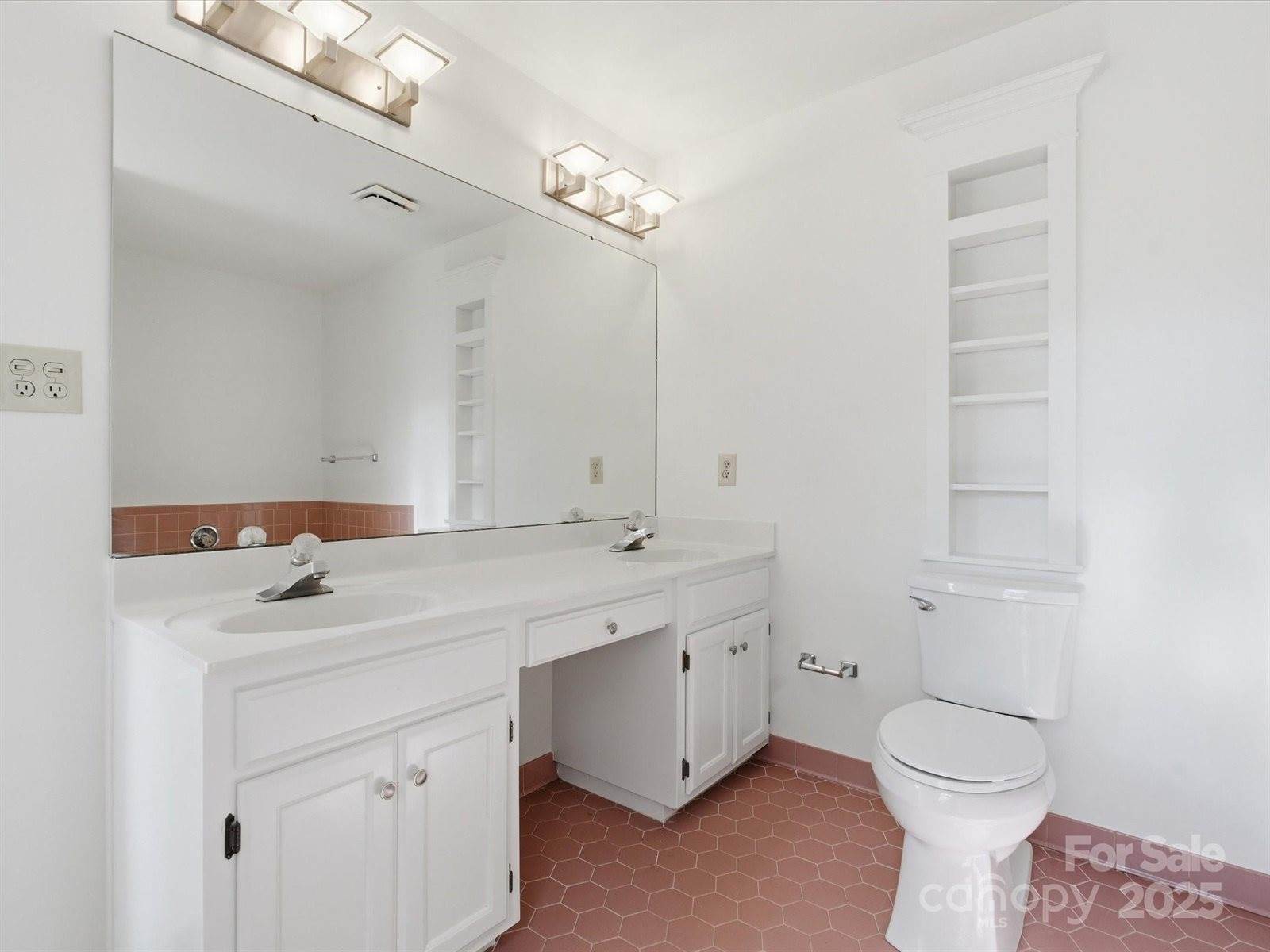 129 Chesney Glen Drive, Matthews, NC 28105