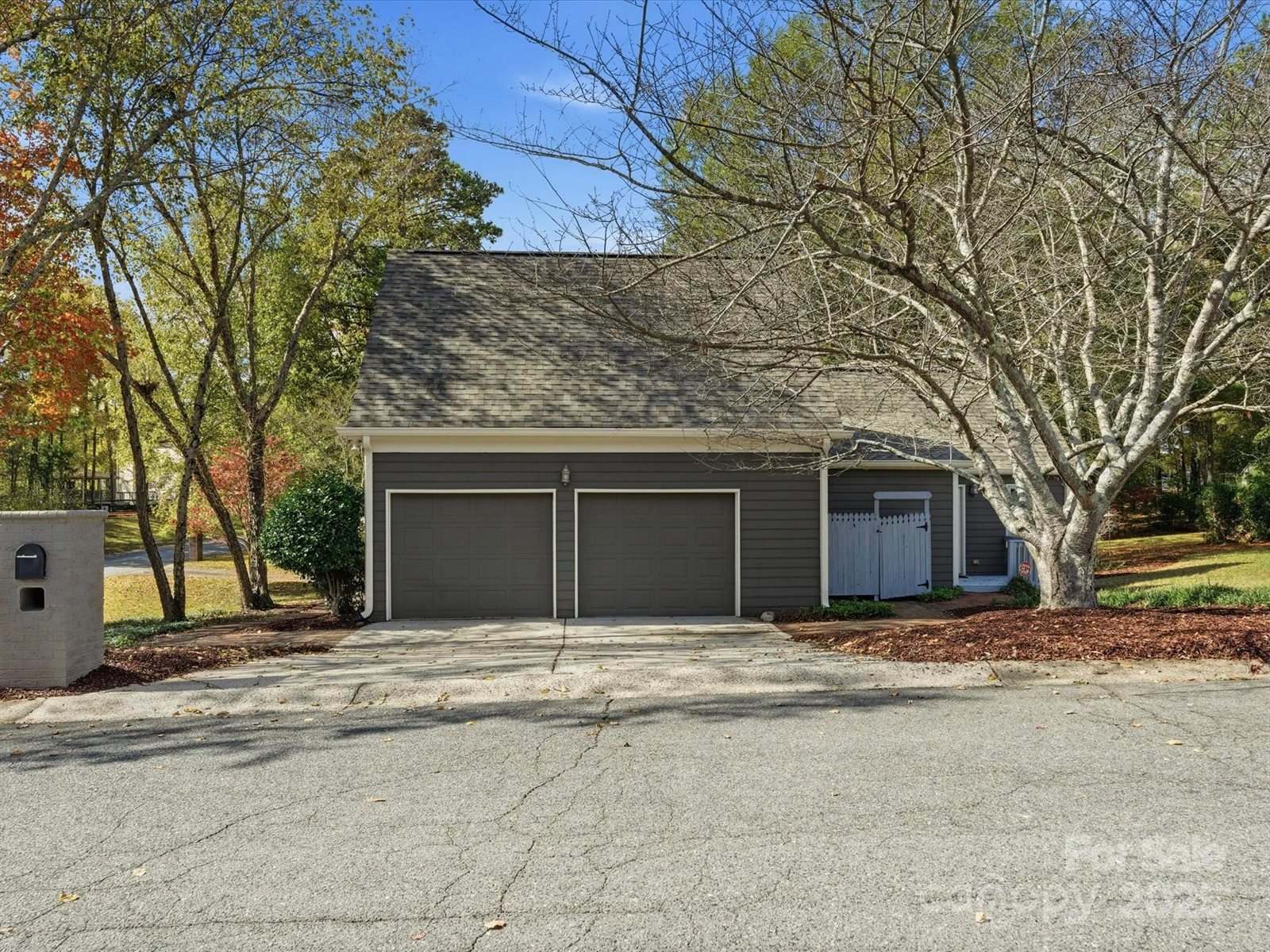 129 Chesney Glen Drive, Matthews, NC 28105