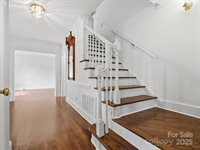 129 Chesney Glen Drive, Matthews, NC 28105