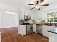 129 Chesney Glen Drive, Matthews, NC 28105