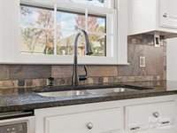 129 Chesney Glen Drive, Matthews, NC 28105