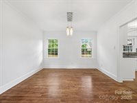 129 Chesney Glen Drive, Matthews, NC 28105