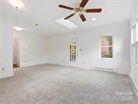 129 Chesney Glen Drive, Matthews, NC 28105