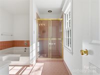 129 Chesney Glen Drive, Matthews, NC 28105